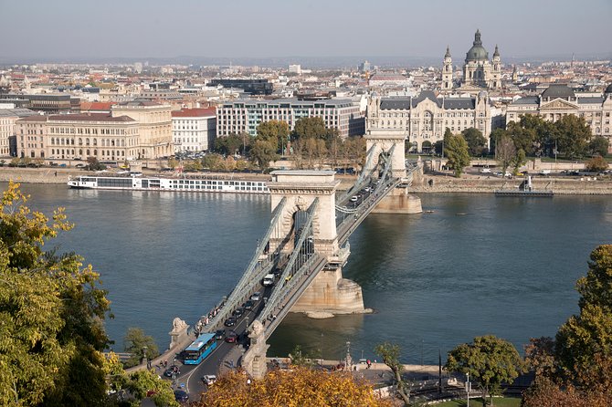 Budapest Guided City Tour and Danube Cruise Audio Guide - Kossuth Lajos Square and Parliament area