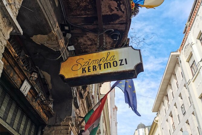 Budapest (Jewish Quarter) Scavenger Hunt and Self-Guided Tour - Why the flexible timing matters