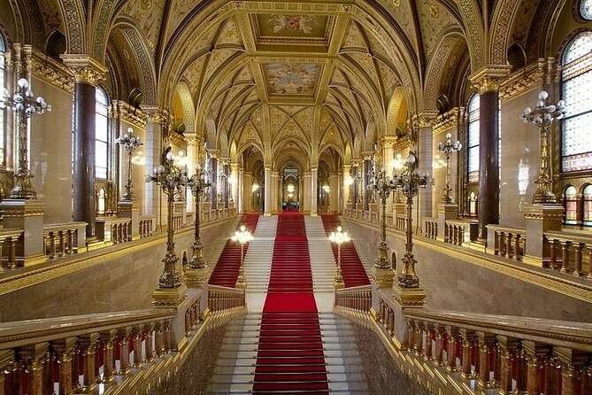 Budapest Parliament Audio Guide Tour with Danube Cruise - Who should book this experience?