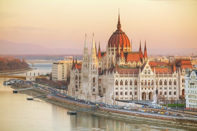 Budapest Scavenger Hunt and Highlights Self Guided Audio Tour - A city tour built around choice, not a clock