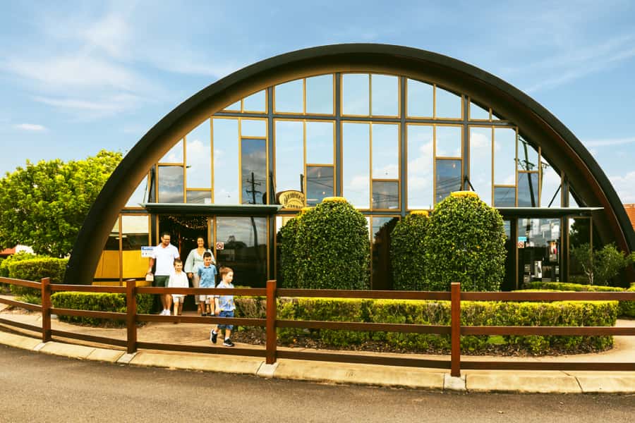 Bundaberg: Brew Tasting and Self-Guided Gallery Tour - A compact gallery with plenty to do