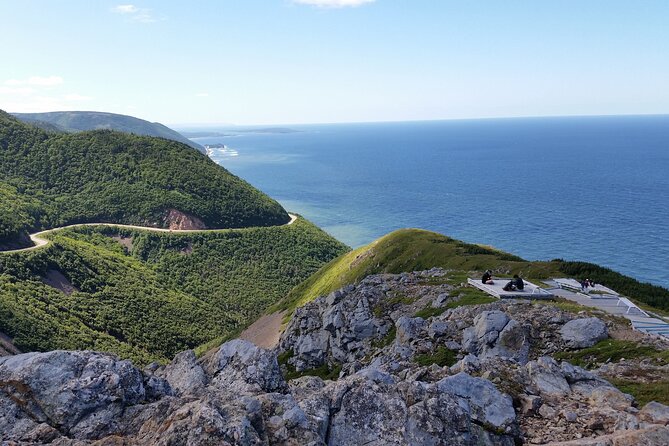 Cabot Trail: a Smartphone Audio Driving Tour - Brooks, wilderness, and useful leg-stretching stops