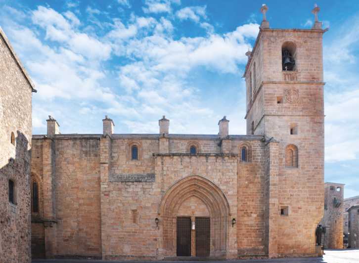 Cáceres: Concathedral of Santa Maria Ticket with Audio Guide - Key points to know