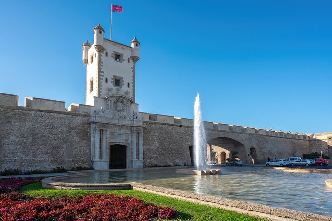 Cádiz TukTuk Tour with Audio Guide - Torre Tavira and the city’s lookout point