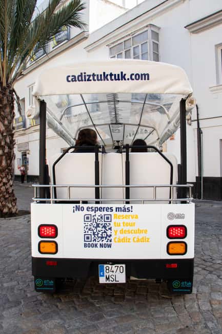 Cádiz TukTuk Tour with Audioguide - Torre Tavira and the Central Market