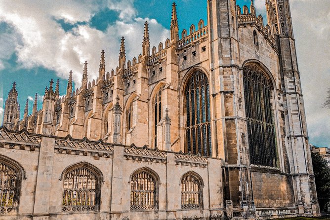 Cambridge's History & Secrets with Self-Guided Walking Tours - Stop 3: The Backs and the classic Cambridge view