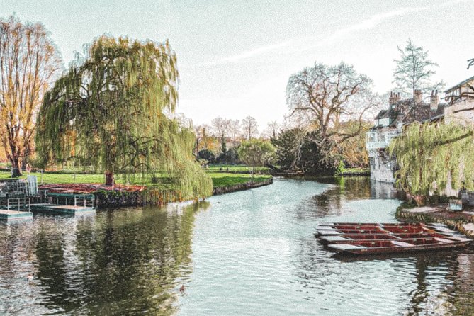 Cambridge's History & Secrets with Self-Guided Walking Tours - Stop 4: The Corpus Clock and Cambridge inventions