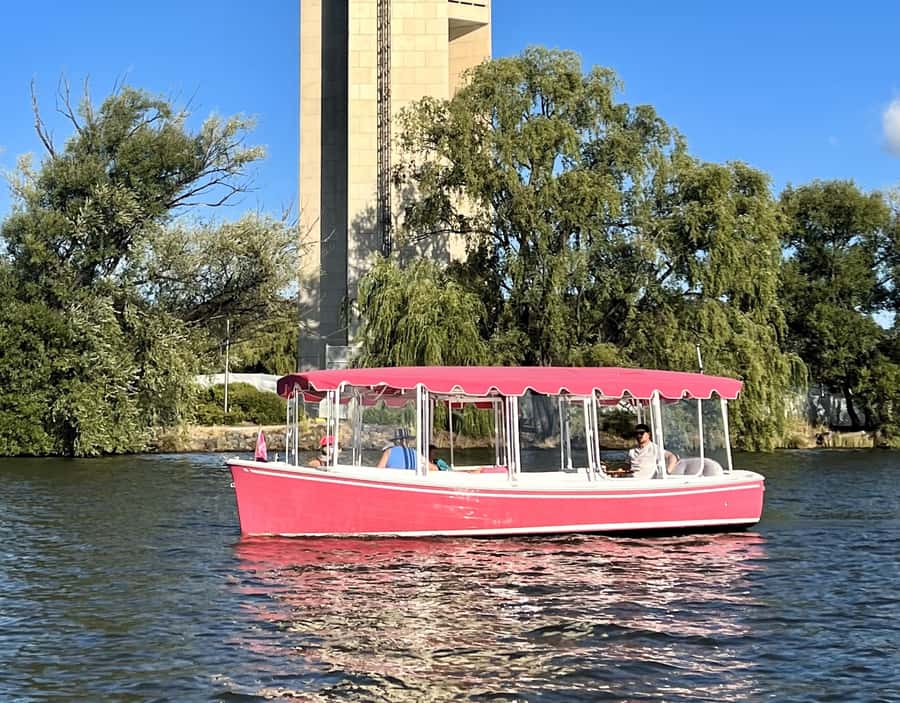 Canberra: Lake Burley Griffin Self-Drive Electric Boat - Taking the wheel at Trevillian Quay
