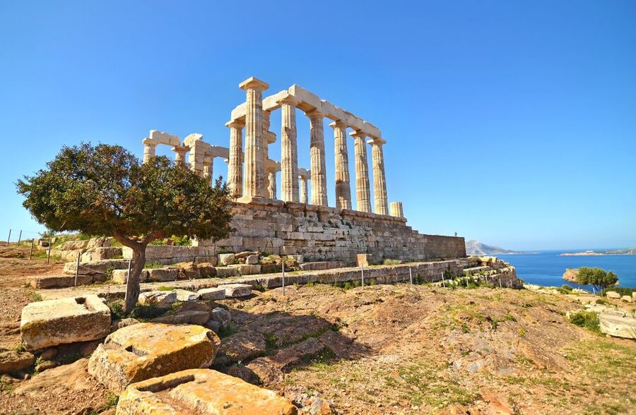 Cape Sounion: Self-Guided Highlights Audio Tour - The Temple of Poseidon and the view over the sea