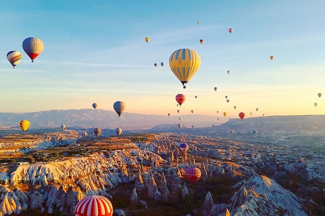 Cappadocia Sunrise Hot Air Balloon Watching Tour With Audio Guide - Photography Advice for a Cold, Fast Morning