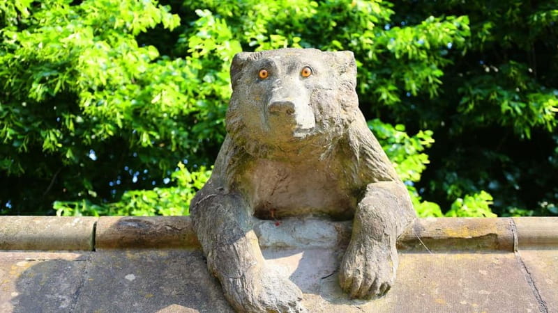 Cardiff: City Walking Tour & Exploration Game - The final stretch to Cardiff Castle