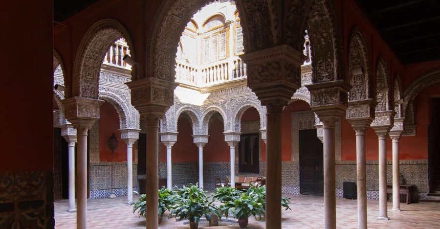 Casa de Salinas Entry Ticket with Audio Guide - Key points about Casa de Salinas