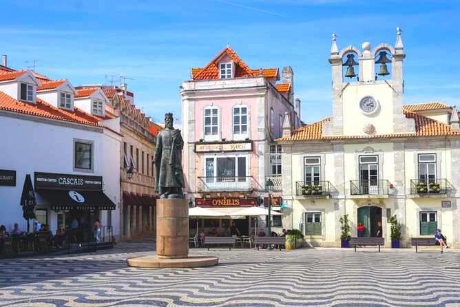 Cascais Scavenger Hunt and Sights Self-Guided Tour - Questions, clues, and photo challenges