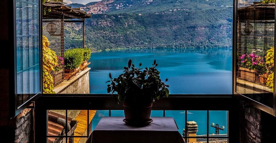 Castel Gandolfo: Papal Palace Entry Ticket and Audio Guide - The terrace and views toward Rome