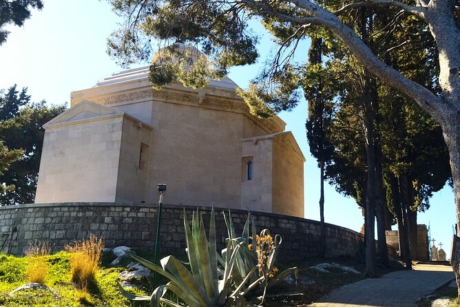 Cavtat Old Town: Exploration Game and Tour - St. Nicholas Church at Svetog Nikole 2