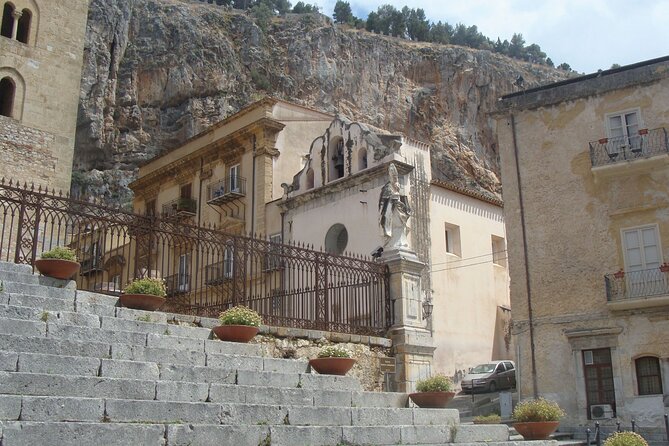 Cefalù Walking Tour with Audio and Written Guide by a Local - Adding the Mandralisca Museum