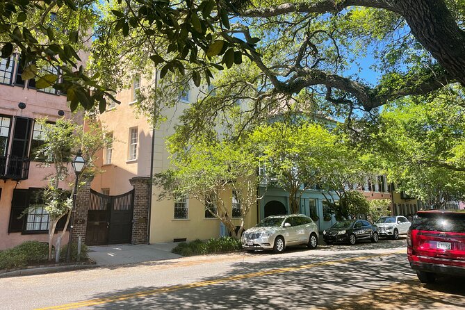 Charleston Self Guided Walking Tour - Washington Square and the small Washington Monument