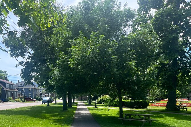 Charlottetown Audio Walking Tour - How the VoiceMap format works in real life