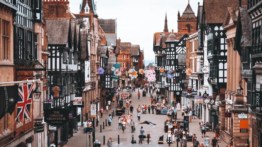 Chester: City Walking Tour & Exploration Game - How the puzzle system works