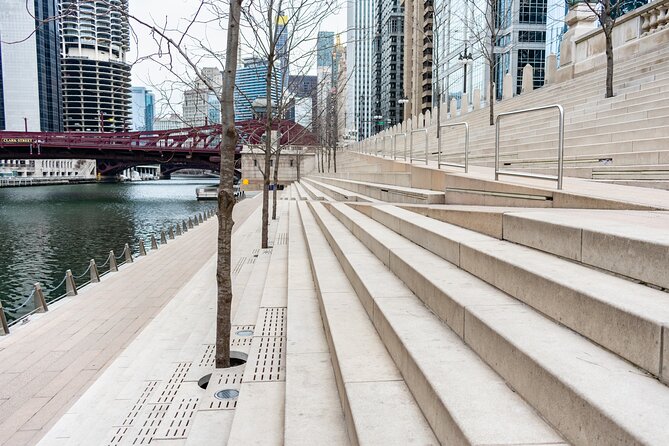 Chicago Haunted Ghost Tour GPS Self-Guided Walking Tour - Walking through West Couch Place, Chicago’s Death Alley