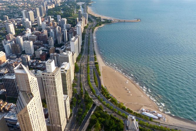 Chicago's Gold Coast Hidden History: A Self-Guided Audio Walk - The Gold Coast’s old money and unusual street stories