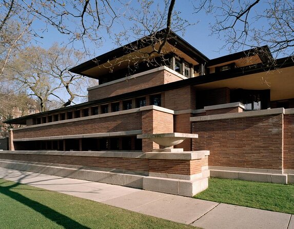 Chicago's Storied Neighborhood: An Audio Tour - Key points to know before you go