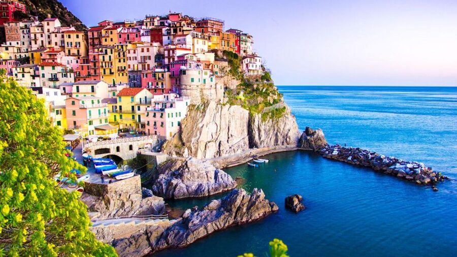 Cinque Terre Audioguide - TravelMate app for your smartphone - The five villages deserve different amounts of time