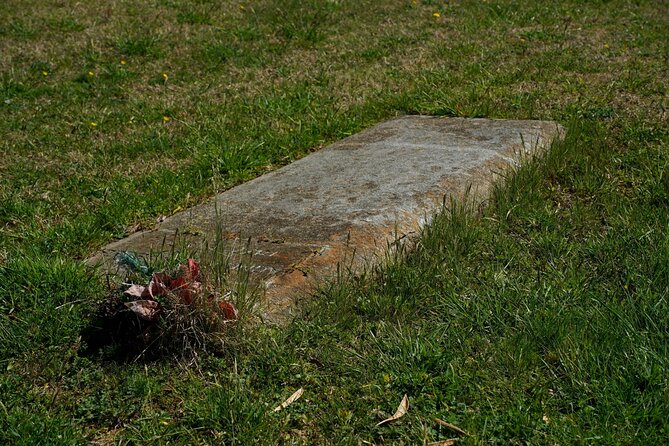 Civil War Battlefields Self-Guided Audio Driving Tour Bundle - Vicksburg: siege lines, state memorials, and the Mississippi River