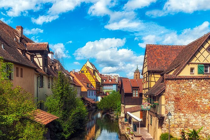 Colmar Scavenger Hunt and Highlights Self Guided Audio Tour - Parc du Champ de Mars and Fontaine Roesselmann