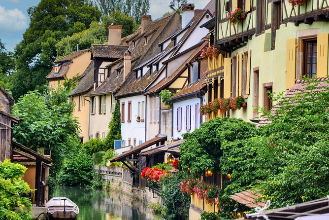 Colmar Scavenger Hunt and Sights Self-Guided Tour - Saint-Martin Church and Colmar’s Old Streets