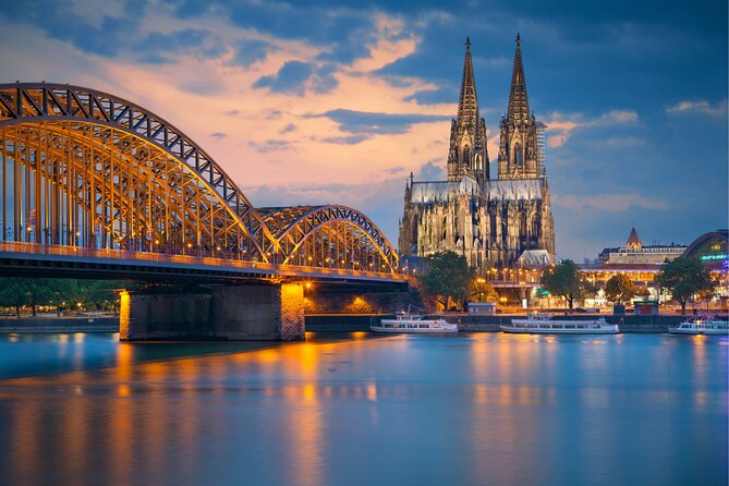 Cologne Scavenger Hunt and Highlights Self Guided Audio Tour - Heinzelmaennchenbrunnen adds a local story
