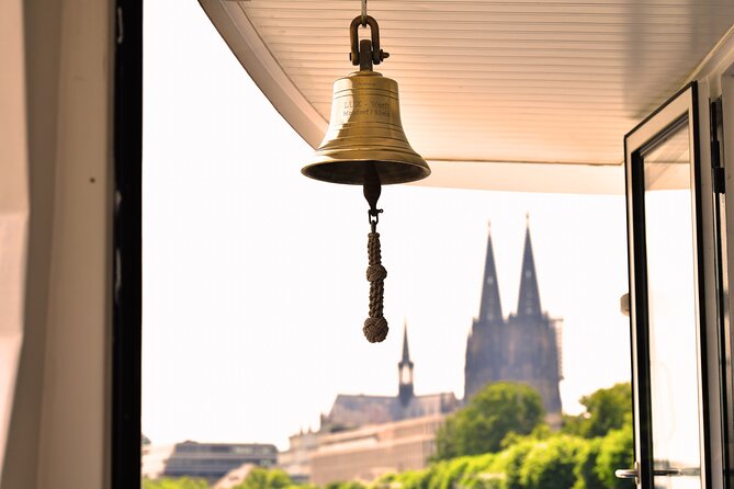 Cologne skyline tour with audio guide 90 minutes - What the audio commentary adds