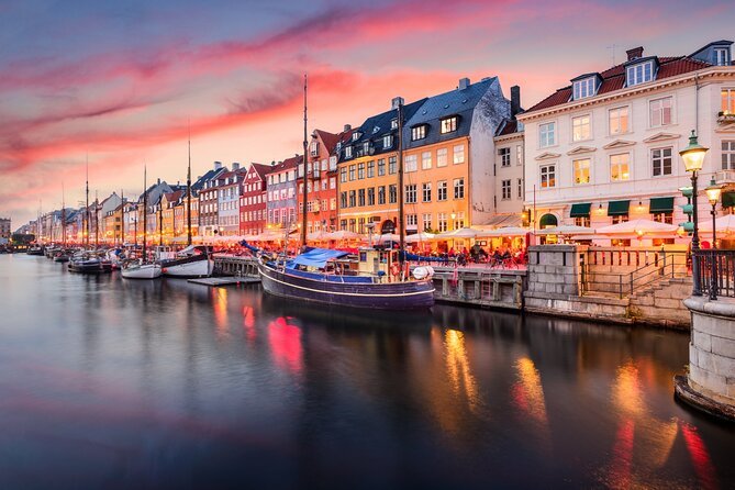 Copenhagen: Self Guided Scavenger Hunt and Tour - Languages, phones, and practical preparation