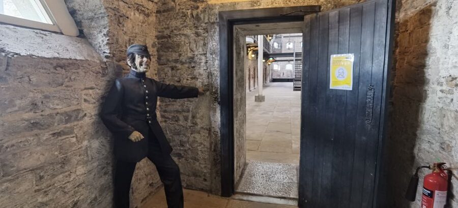 Cork: City Gaol Tour with Audio Guide - Lifelike figures and sound effects: useful, but not understated