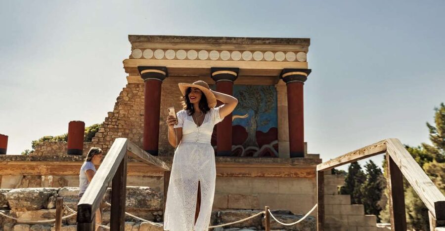 Crete: Knossos Palace and Museum E-Tickets with Audio Guides - Two sides of ancient Crete in one day