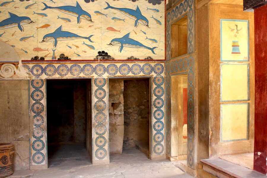 Crete: Palace of Knossos E-Ticket and Audio Guide - The West Magazines and the Minoan economy