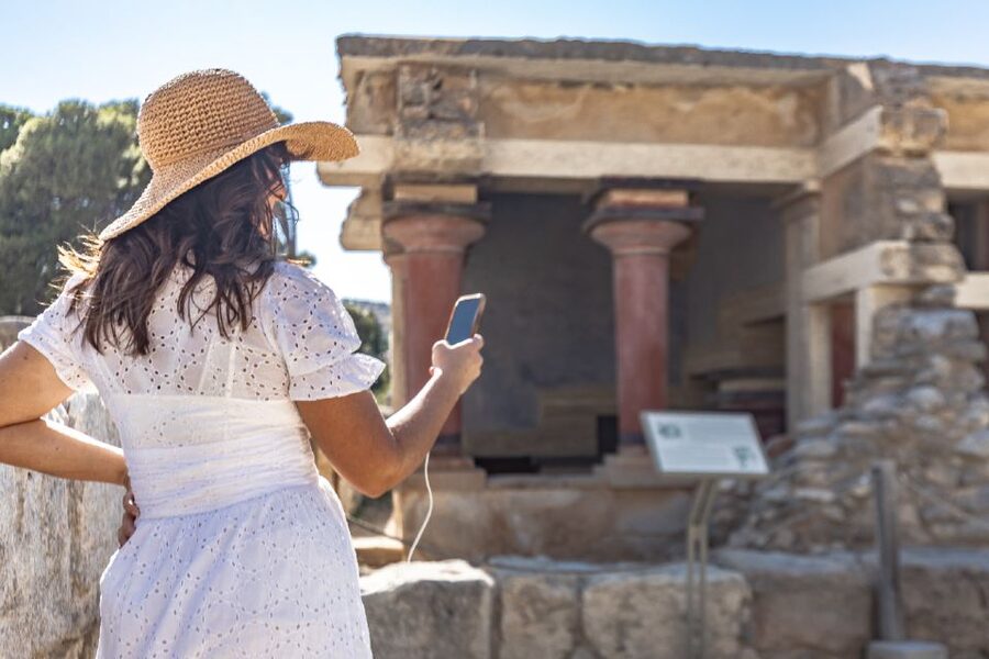 Crete: Palace of Knossos E-Ticket and Audio Guide - The South Entrance and Mount Juktas