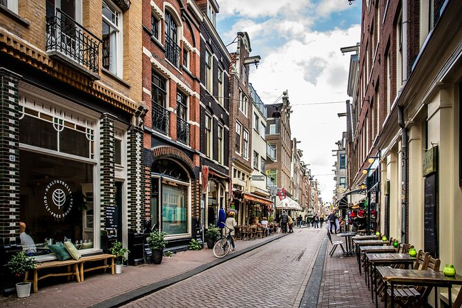 Cursed Houses of Jordaan: Self-Guided Mystery Walk in Amsterdam - Starting beside Westerkerk