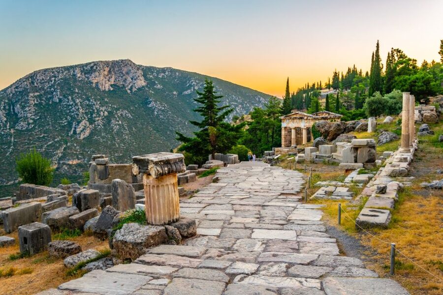 Delphi: Archaeological Site & Museum Ticket with Audio Tour - How the audio guide performs in practice
