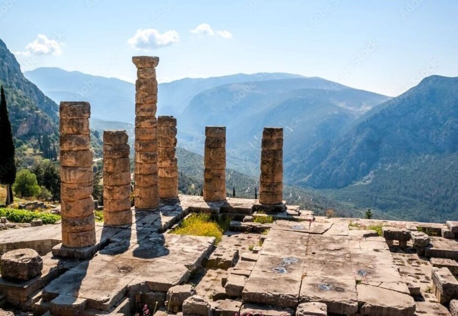 Delphi Self-Guided Tour with 3D Models & Audio (No Ticket) - How the 3D and audio features work together