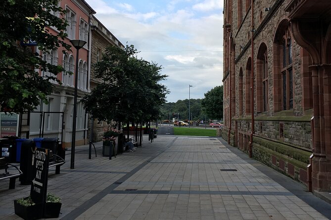 Derrie Danders: Highlights of the Walled City a Self-Guided Audio Tour - St Columb’s Cathedral and St Augustine’s Church