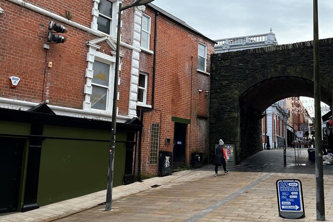 Derrie Danders: Unveiling Derry's Dark & Haunted Past Audio Tour - Bishop’s Gate and Stumpy’s Brae