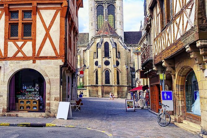 Dijon with an Archaeologist: A Self-Guided Audio Tour - Key points to know before walking