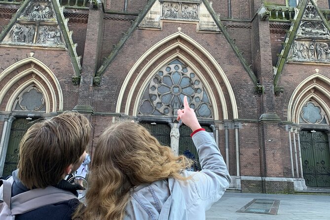 Discover Alkmaar with a self-guided Outside Escape city game tour - Waagplein and Alkmaar’s weighing house