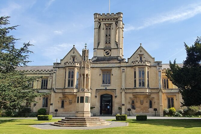 Discovering Cheltenham: A Self-Guided Audio Tour - Key points at a glance