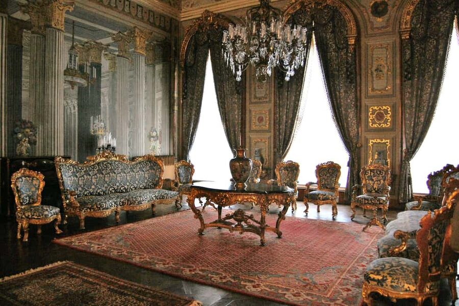 Dolmabahce Palace & Harem Skip-the-Line Entry & Audio Guide - Reaching the palace by tram and on foot