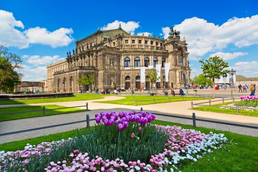 Dresden: Old Town Self-Guided Scavenger Hunt Tour - Dresden Castle and the royal center