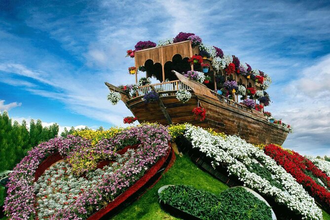 Dubai Miracle Garden Self-Guided Tour with Ticket with Transfer - The Emirates A380 and the garden’s biggest displays