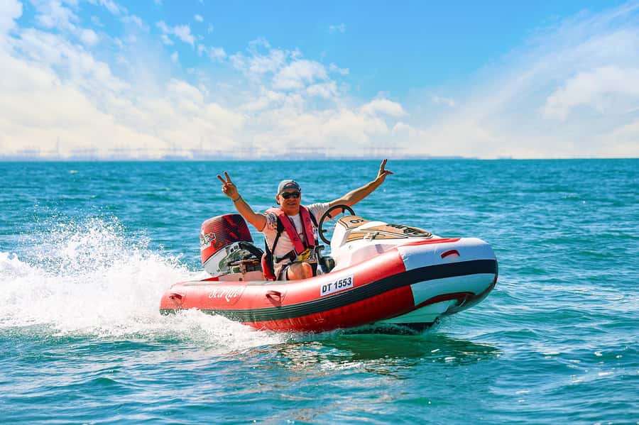 Dubai: Self-Drive Boat Experience for 1 or 2 People - The route from JBR Beach to Ain Dubai