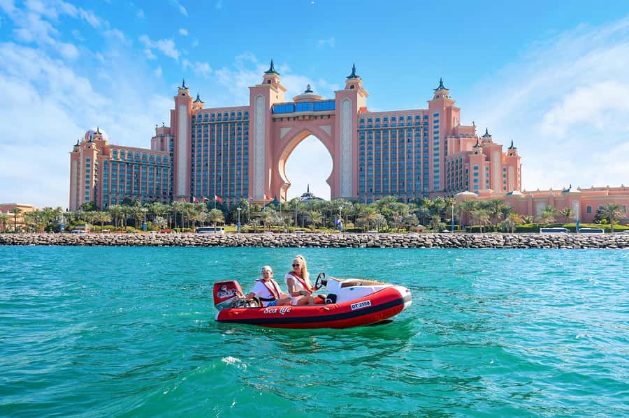 Dubai: Self-Drive Boat Experience for 1 or 2 People - Palm Jumeirah from the water